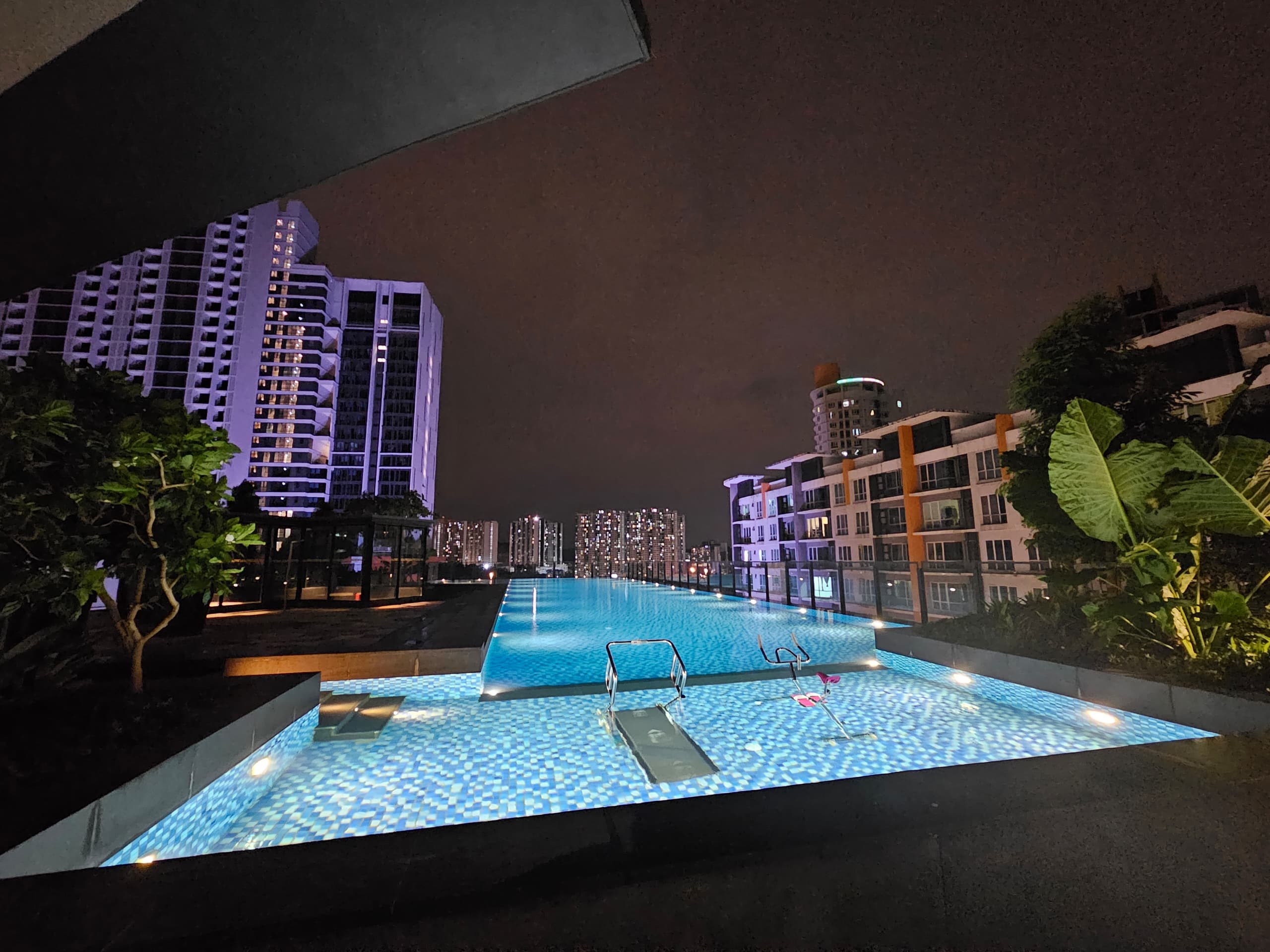 bloomsvale-swimming-pool