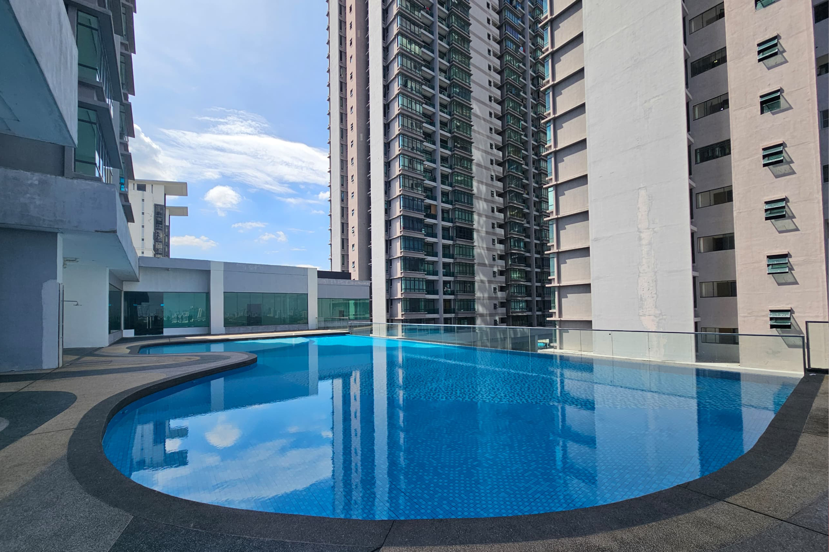 cog-swimming-pool