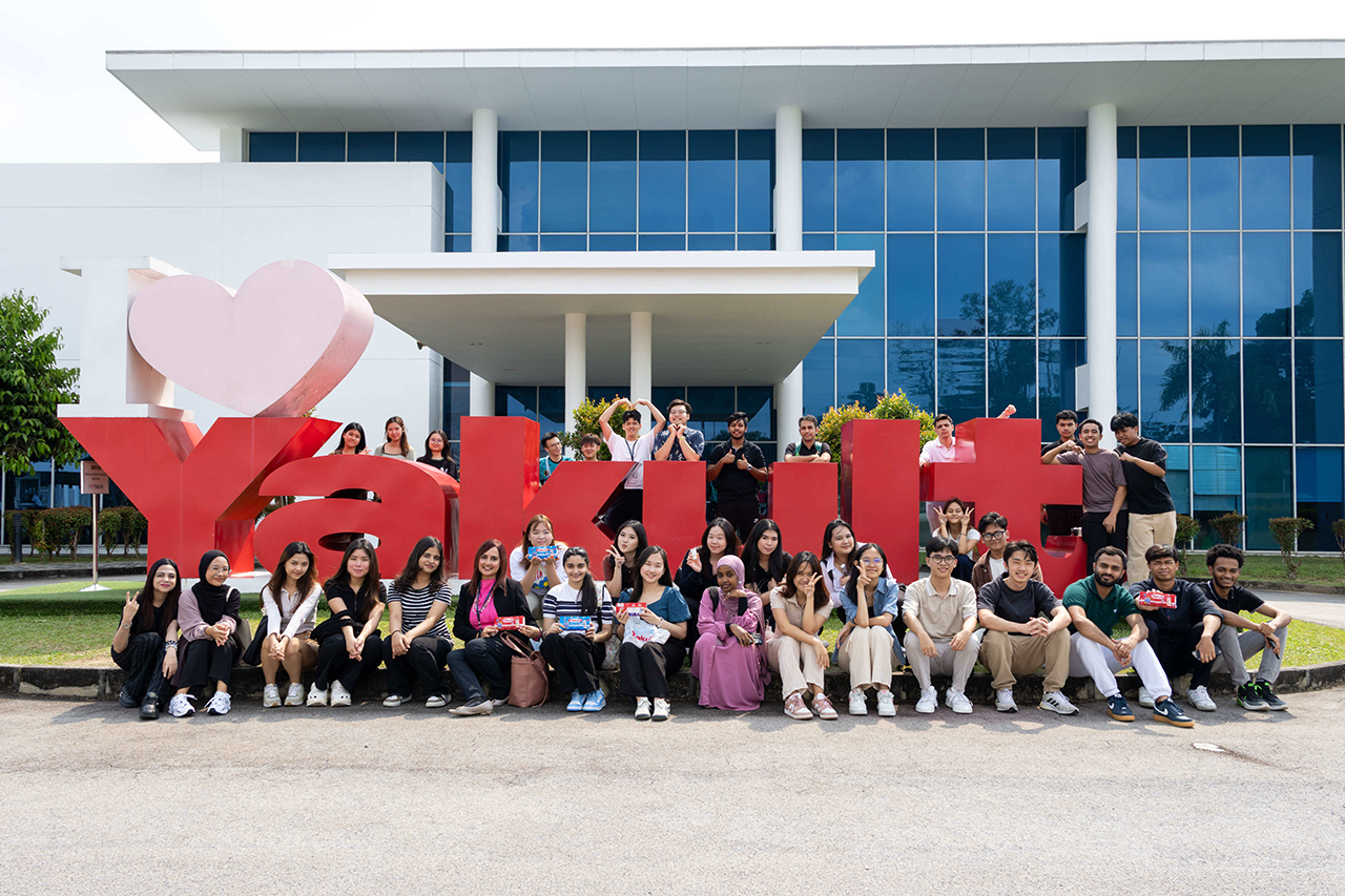 apu-1-industrial-visit-to-yakult