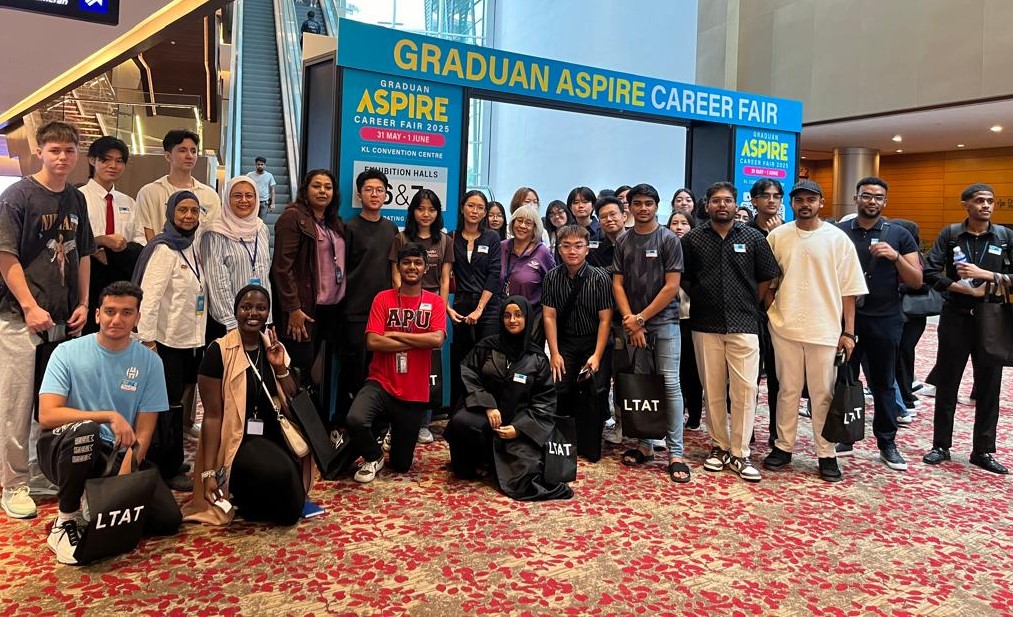 apu_1_graduan_aspire_career_fair_2025