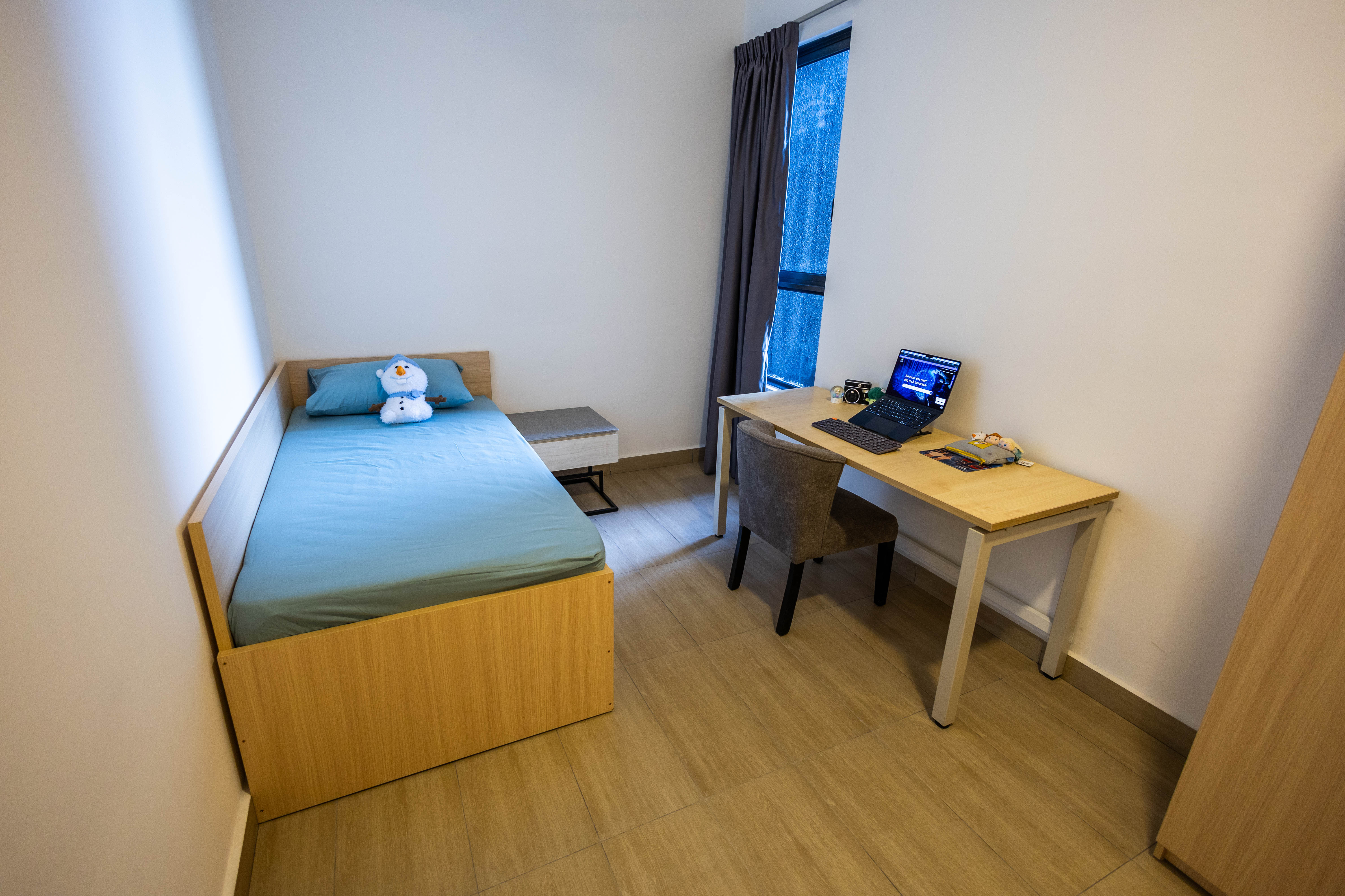 Medium Room