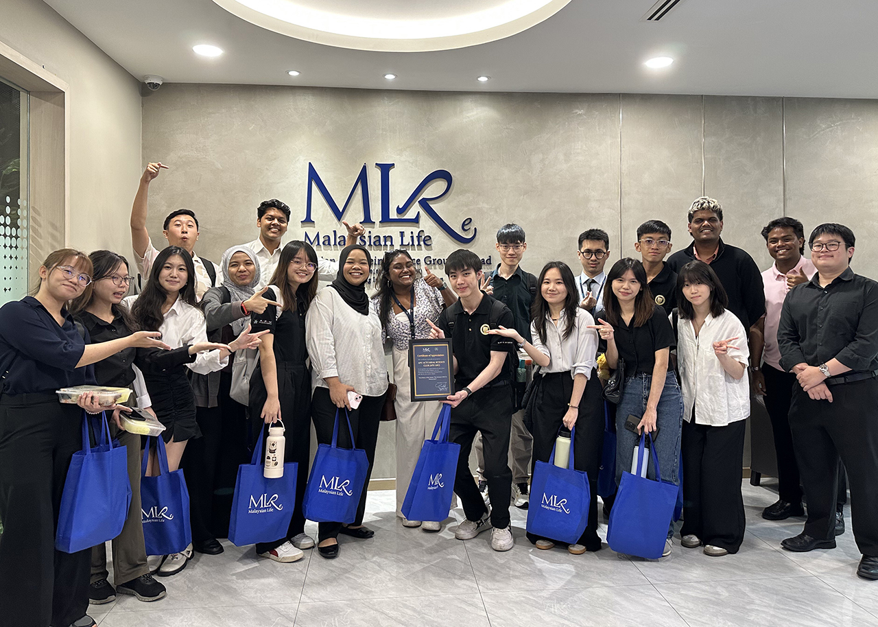 apu-1-guardians-of-the-future