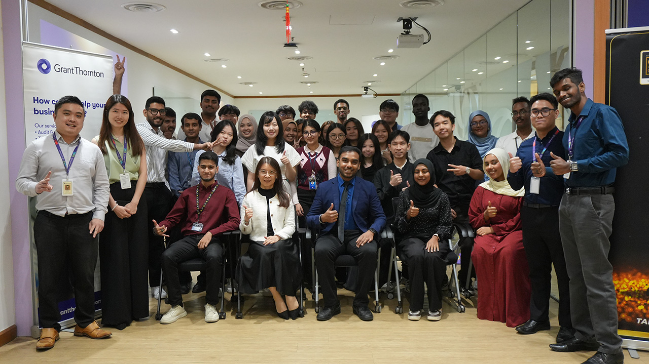 apu_afc-grant-thornton-visit_01