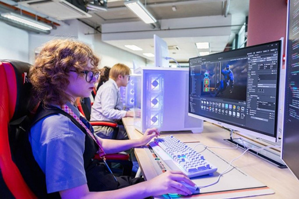 gamelab_studio_picture4_600x400