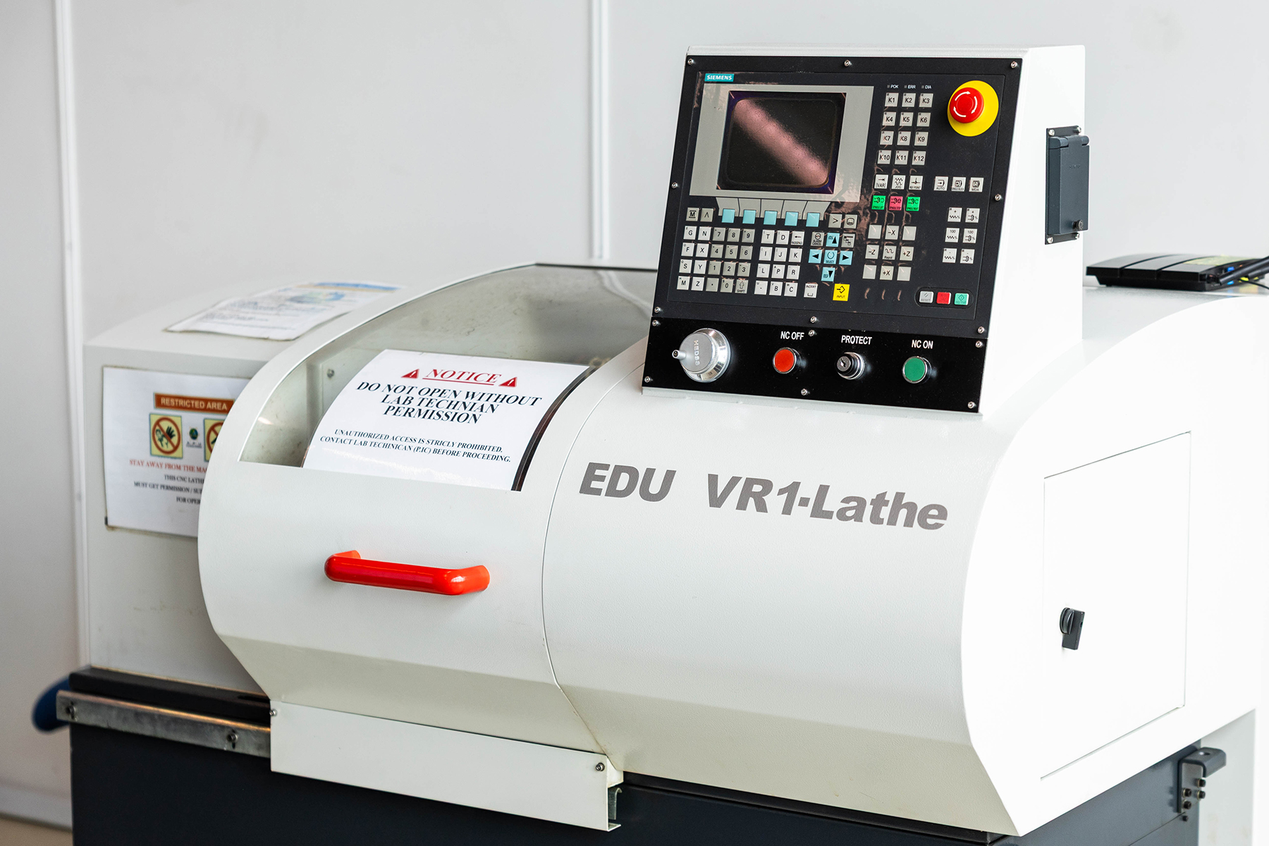 engineering-labs-zkt_2190-1800