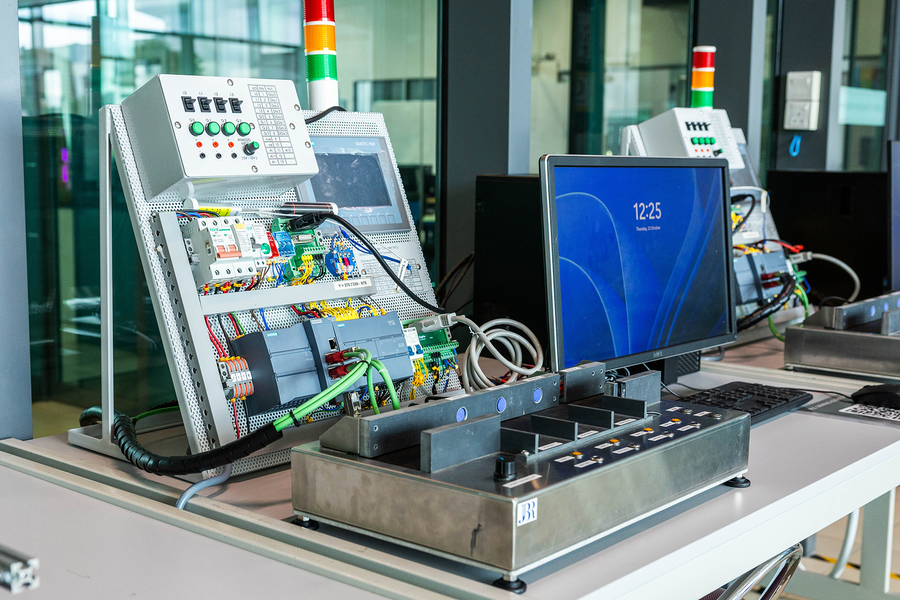 engineering-labs-zkt_2198-1800