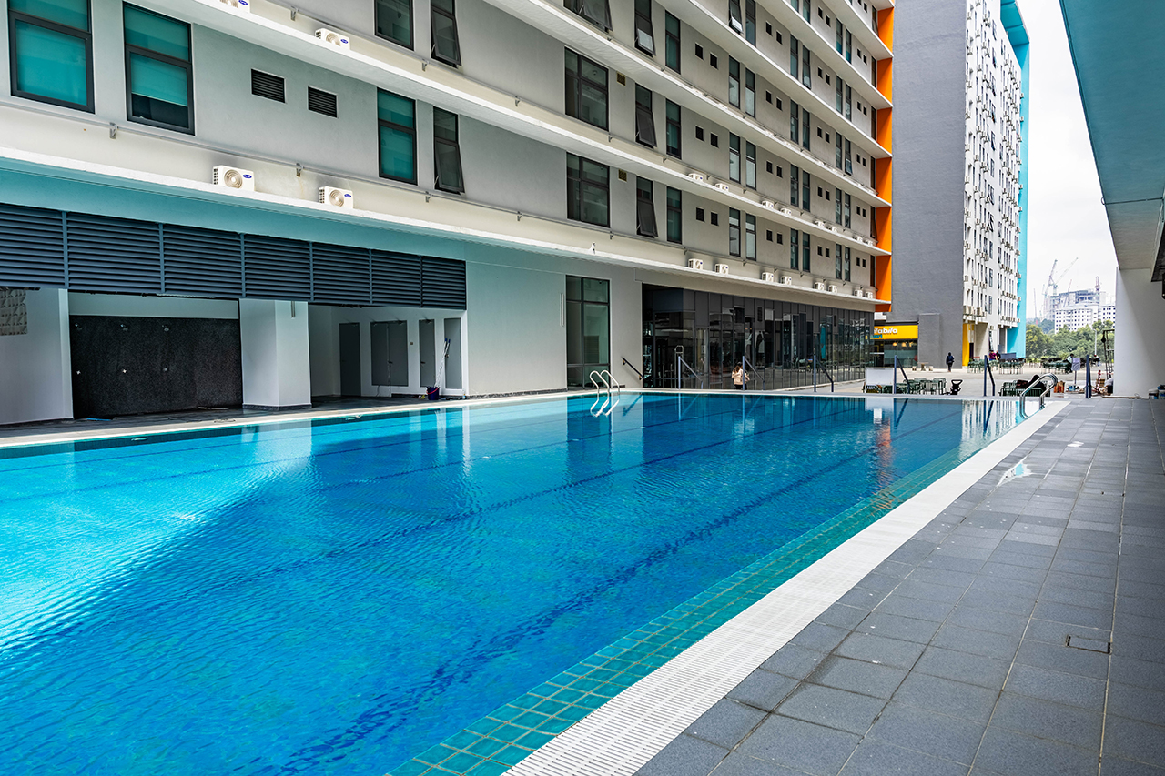 swimming_pool_02