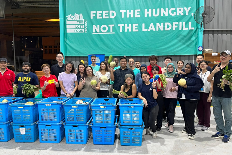 APU 1 (Food Waste Management, APU Students Volunteer at The Lost Food Project)