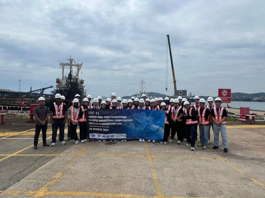 APU 1 (Industrial Visit to Kemaman Supply Base)