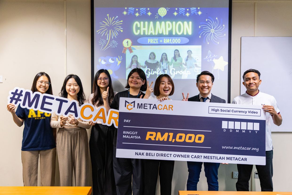 APU 2 (Navigating Digital Marketing Careers in a Technology-Driven World with APU)