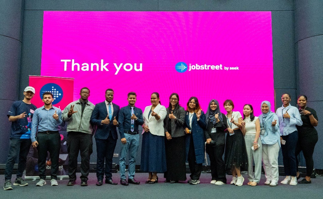 APU 3 (Unlocking Career Opportunities with JobStreet)