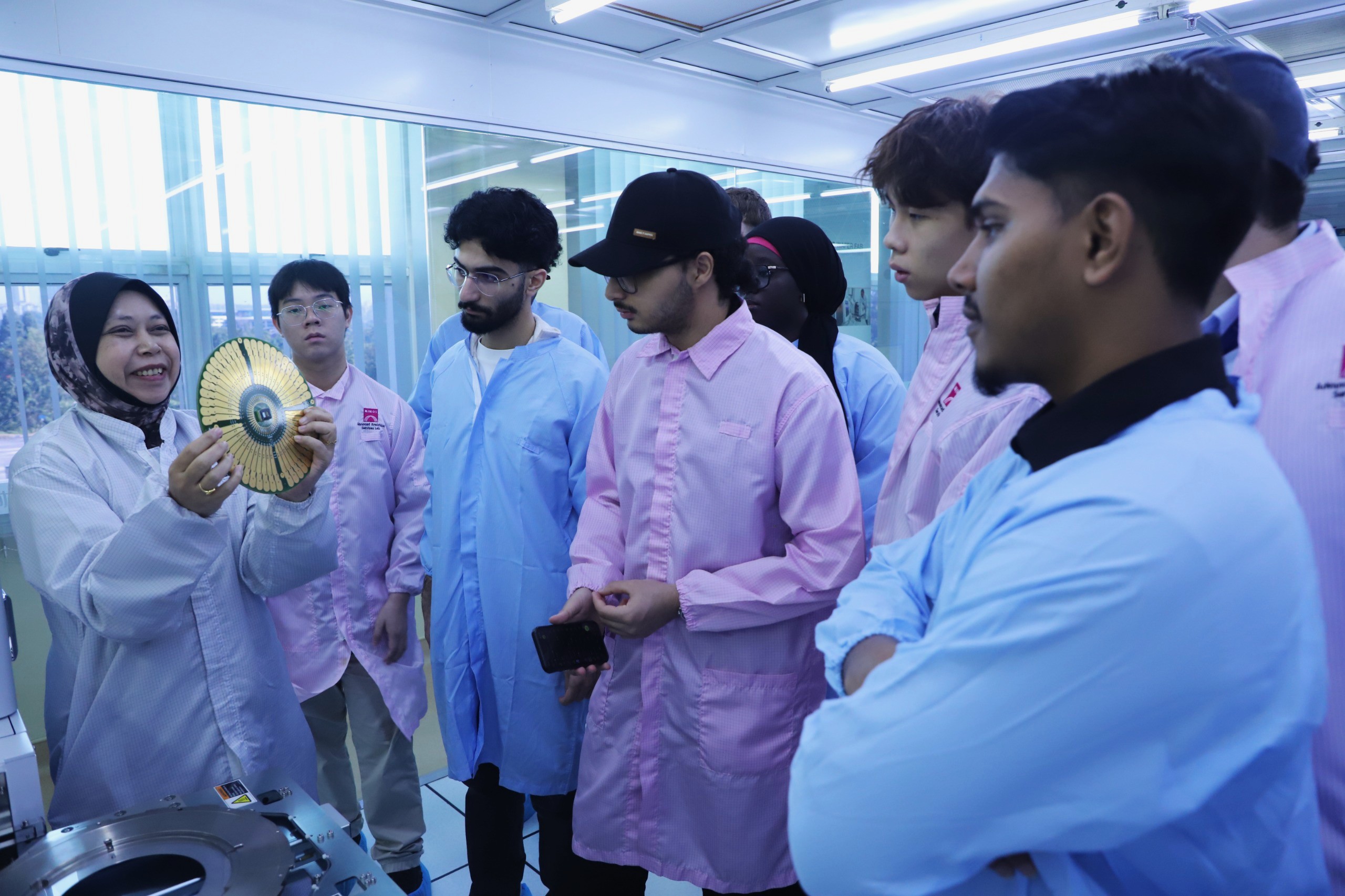 APU 4 (SoE’s Industrial Visit to MIMOS Berhad)