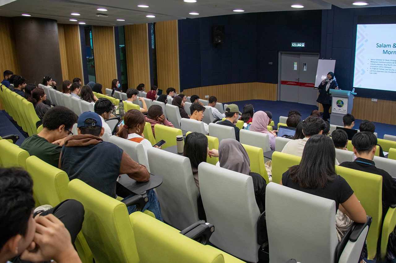 APU-1-(Guest-Lecture-by-Industry-Advisory-Panel)