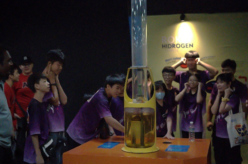 APU-2-(House-of-Joy)