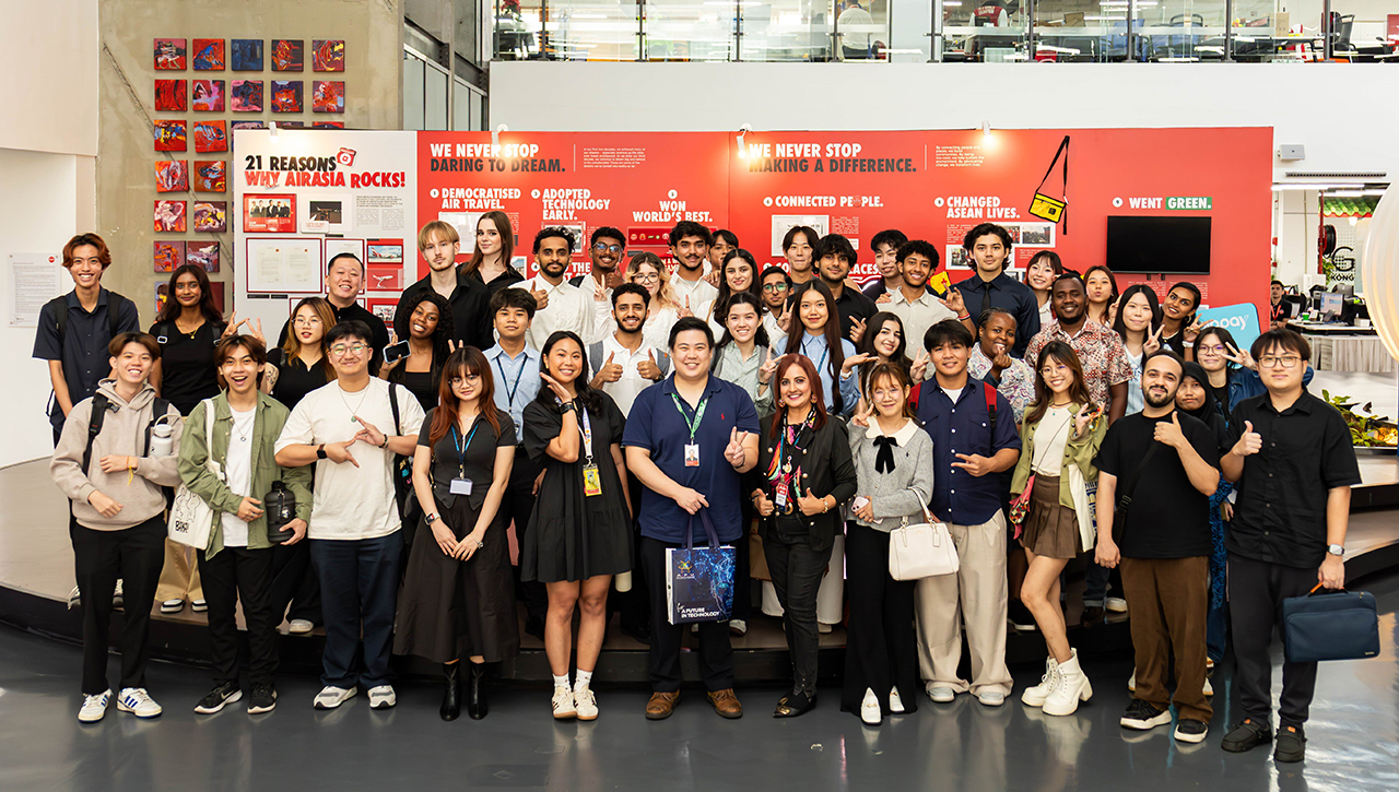APU-2-(Industrial-Visit-to-AirAsia)