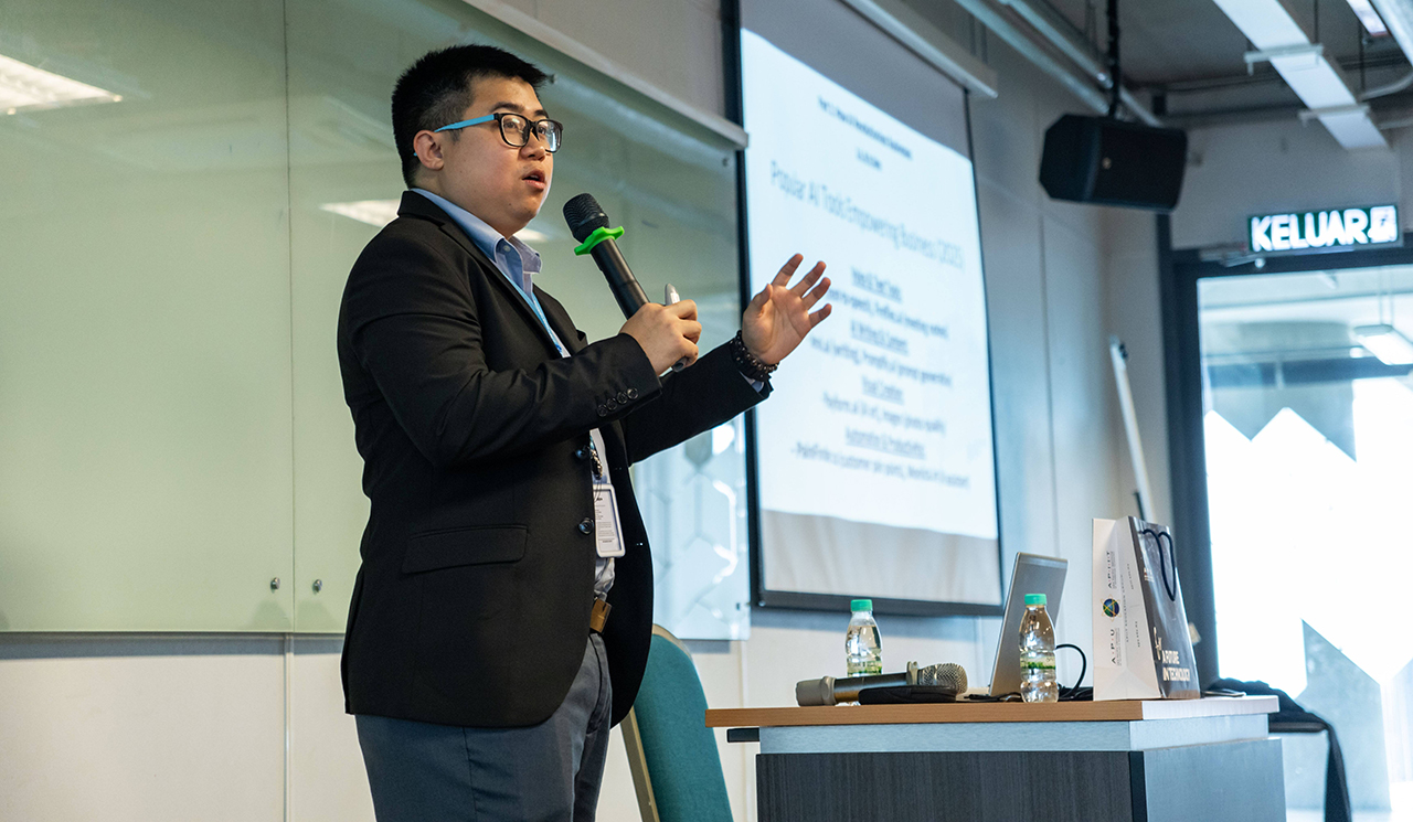 APU-3-(Leveraging-AI-and-alternative-Investments-for-Business-Growth-in-2025)