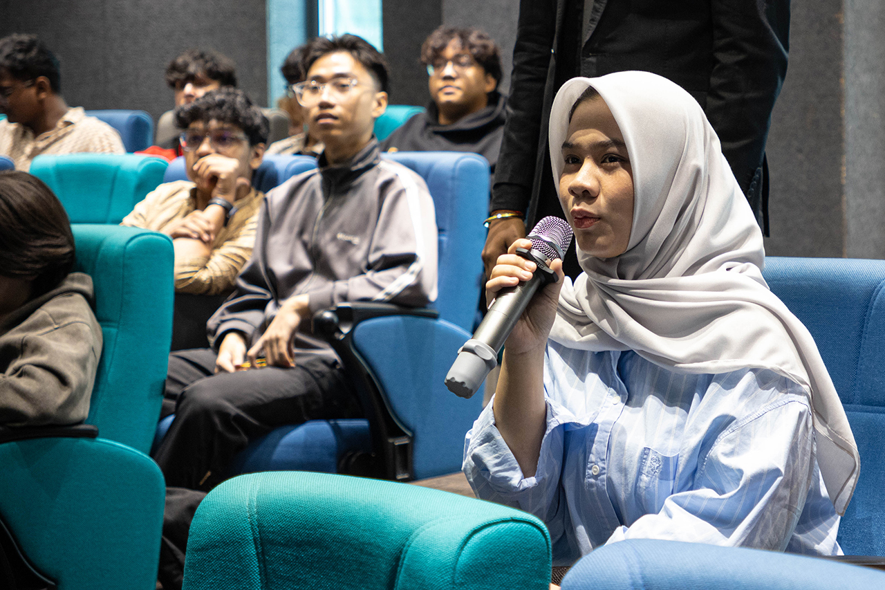 APU-7-(Art-of-Impact)