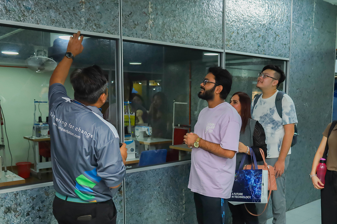 APU-7-(Education-Visit-to-PJ-Eco-Recycling-Plaza)
