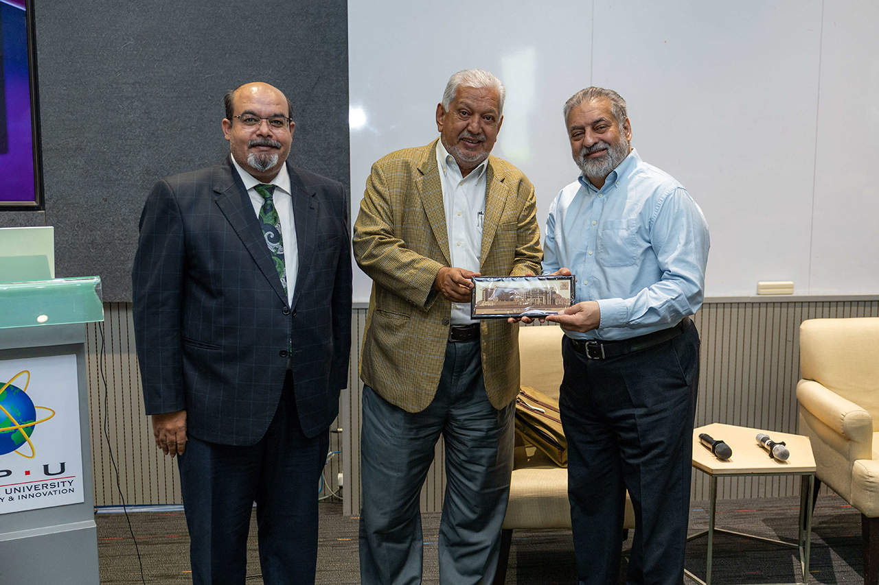 APU-7-(Leading-in-uncertain-times)