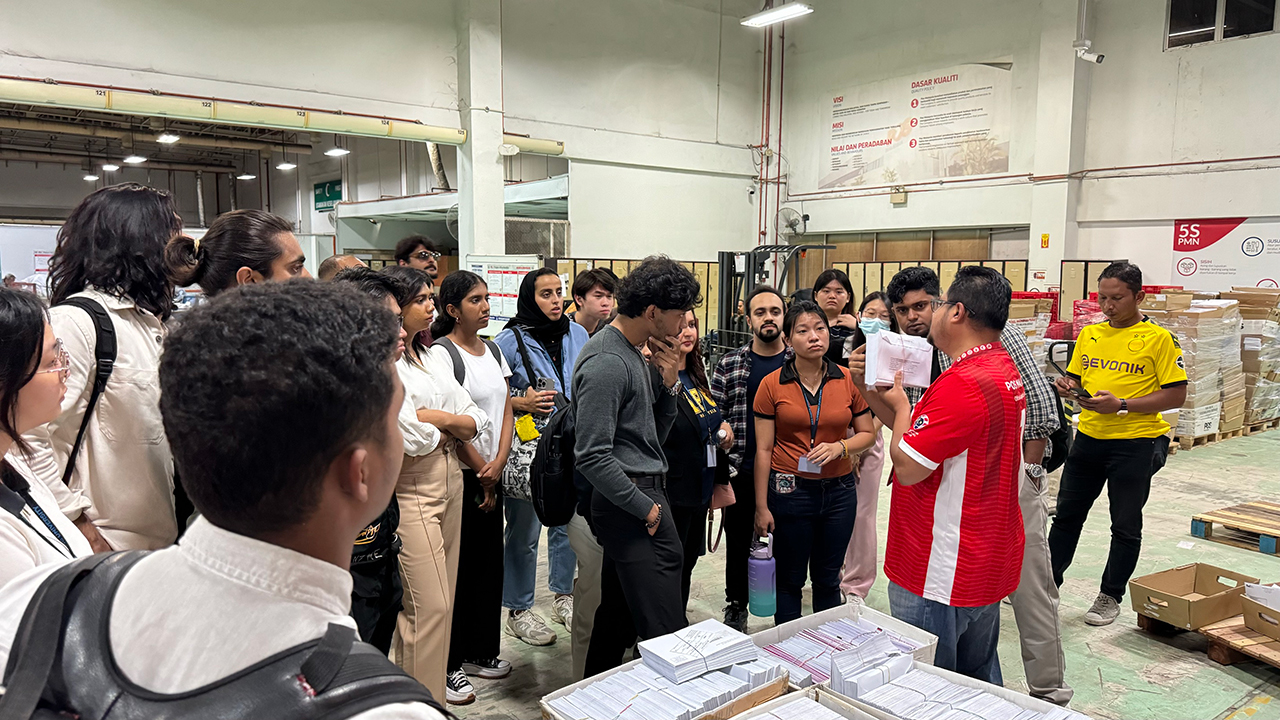 APU-9-(Industrial-Visit-to-Pos-Malaysia-Berhad)