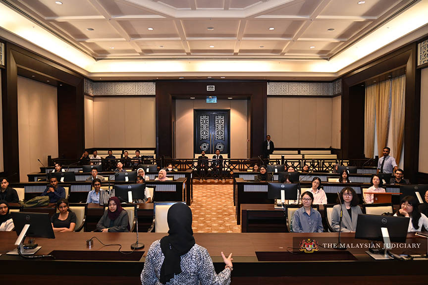 APU_AFC Federal Courtvisit_02 1