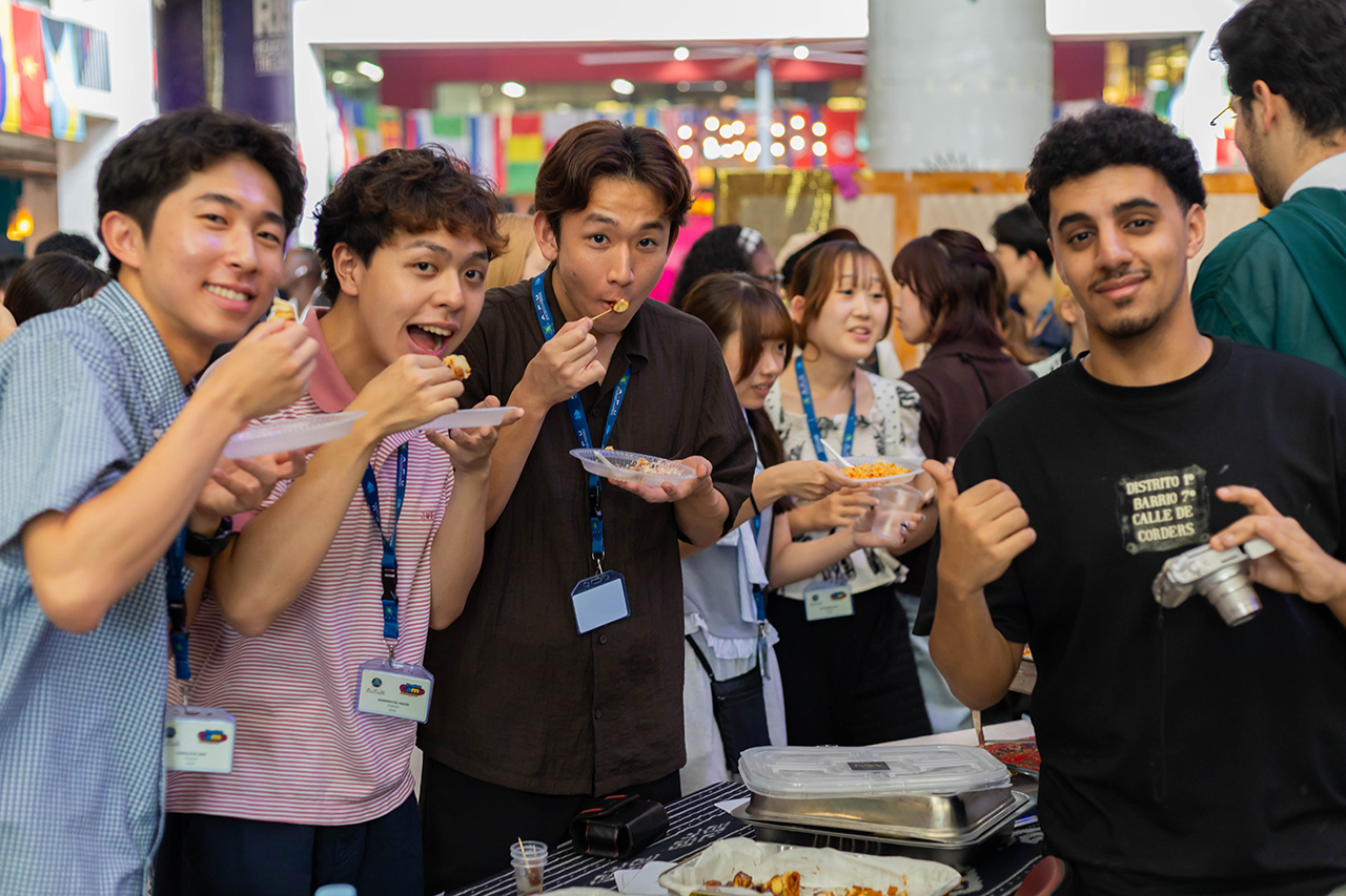 APU_APLC-International-Food-Festival-2026_02