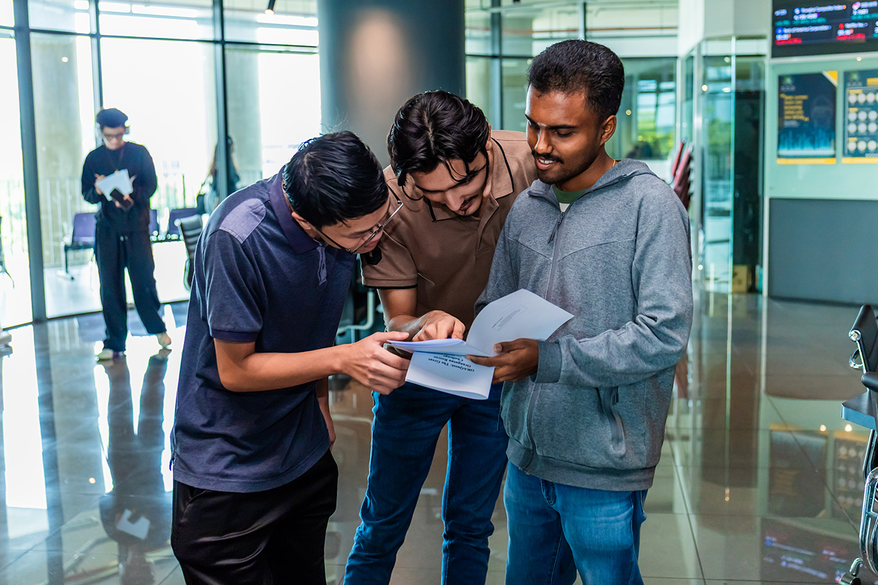 APU_EcoTrace-Challenge-Saving-Bulan_03