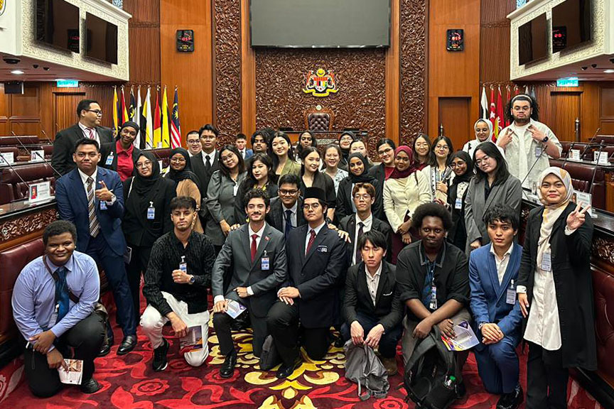 APU_IR Parliament Visit_02