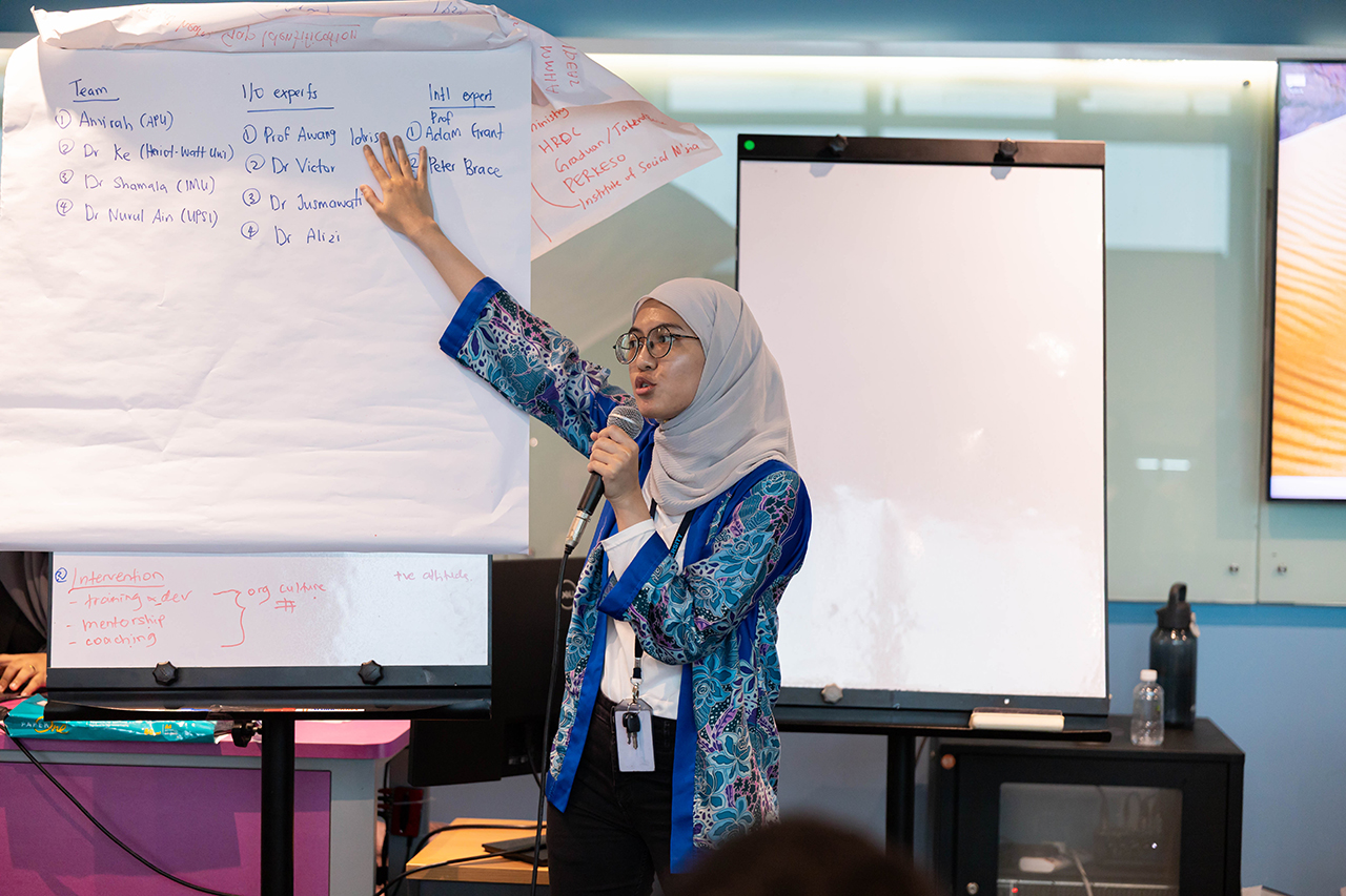 APU_National-Psychology-Work-Groups-Roundtable_04