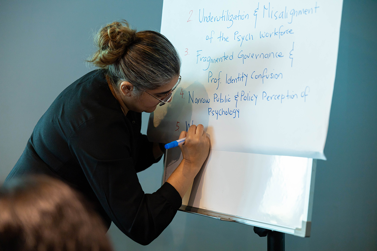 APU_National-Psychology-Work-Groups-Roundtable_05