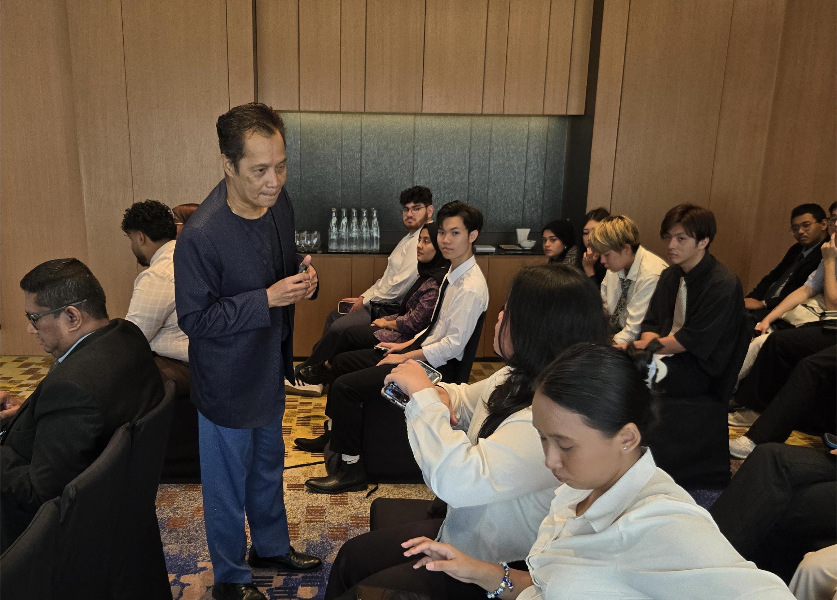 APU_SoGHT Hyatt Visit_03