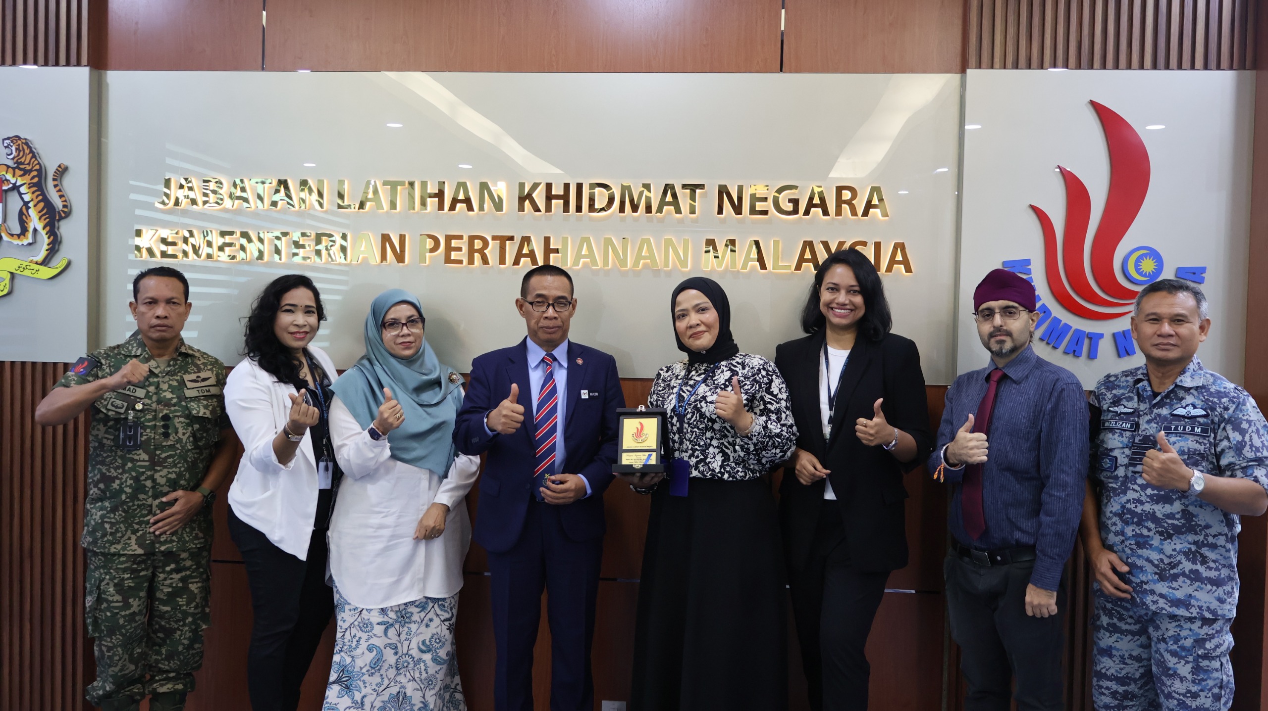 APU_SoMM MINDEF Visit_05